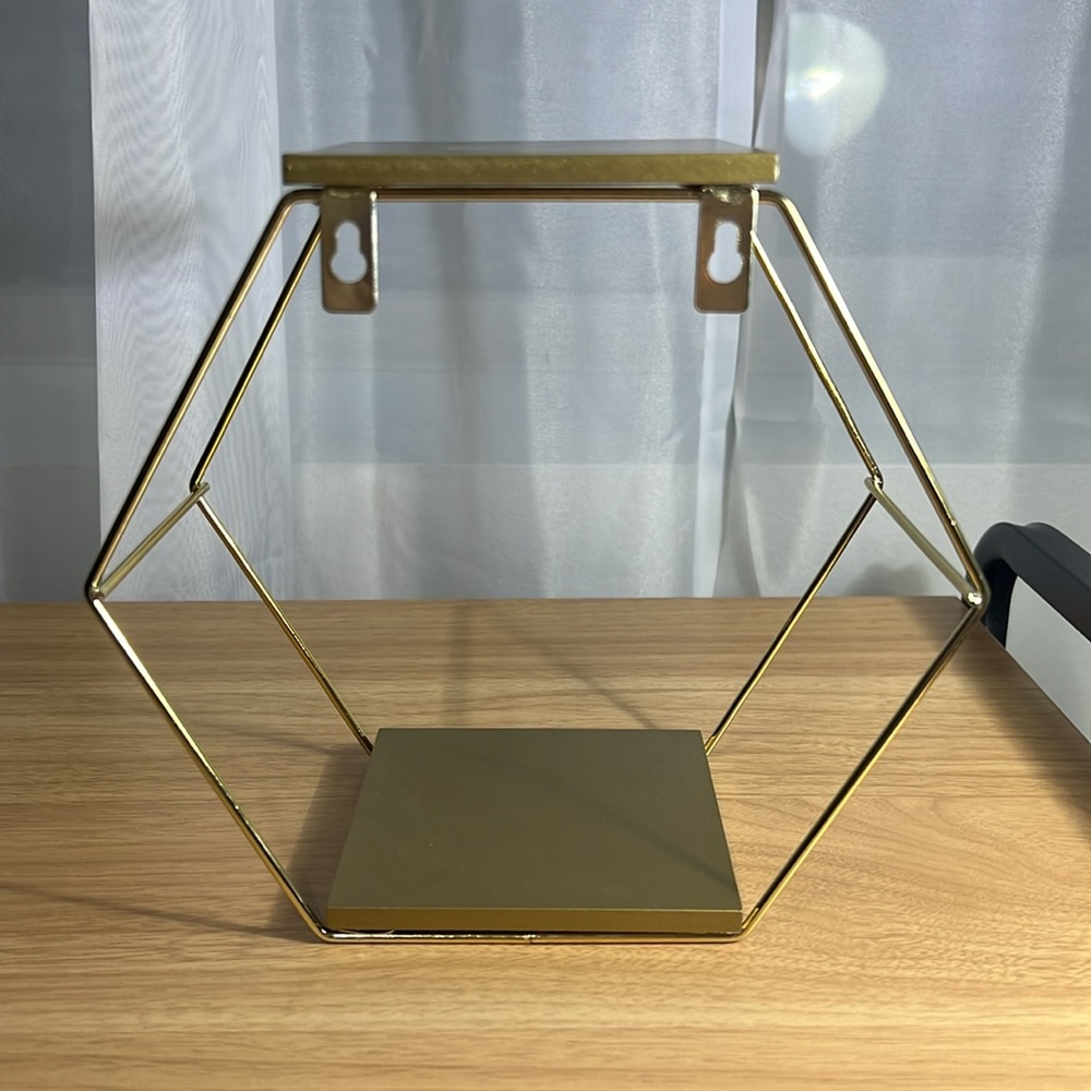 Hexagon Display Shelf - Picture 2 of 6